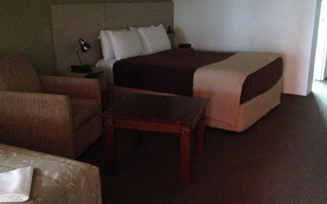 Francis Phillip Motor Inn