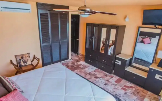 2 Bedrooms Ocean View Condo