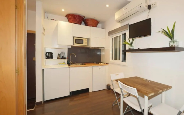 Interior Apt Center 42 El Born