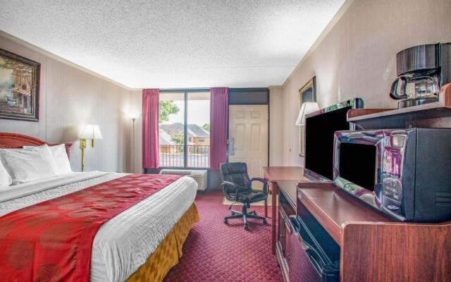 Branson Yellow Rose Inn and Suites