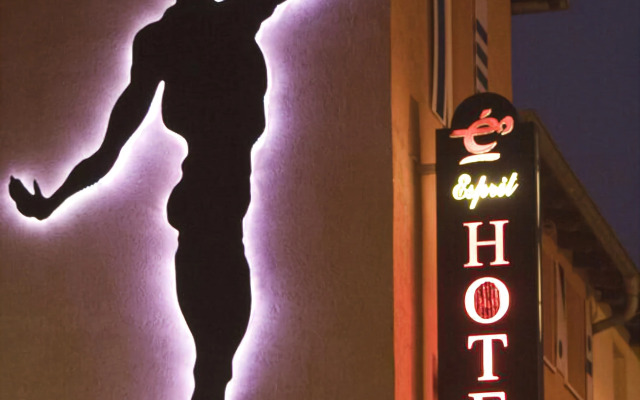 Esprit Hotel