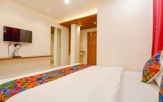 Fabhotel Silkroute Palaace