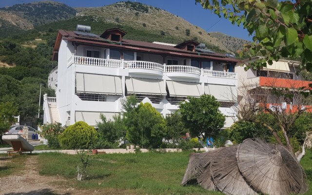 Kevi Apartments