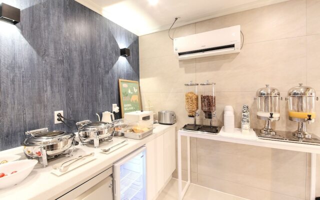 Continew Hotel