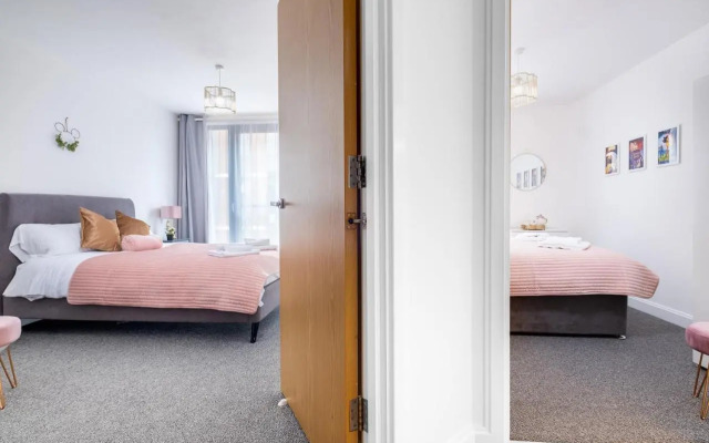 Fairytale 2 Bedroom Apartment City Centre Free Parking
