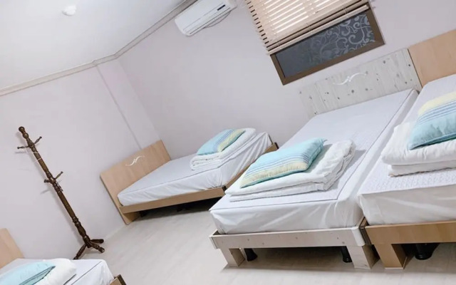 Gyeongju Party Guest House