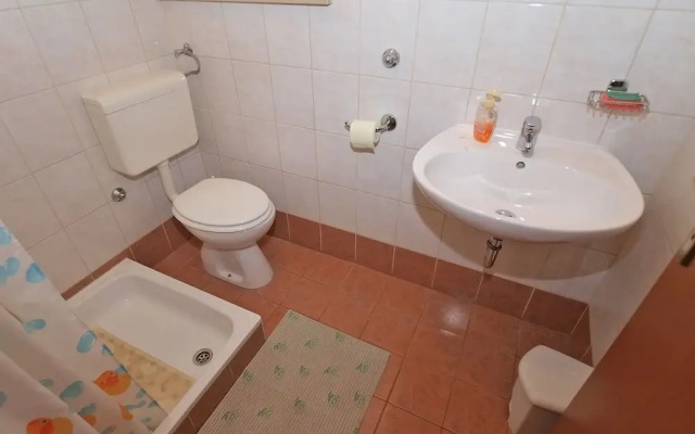 Apartment 1460