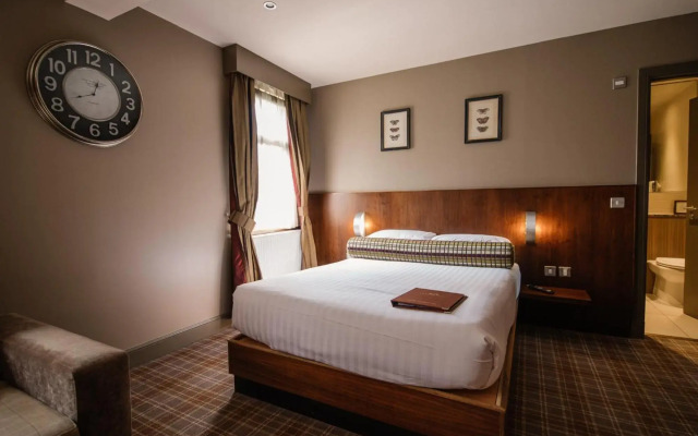 The Lynnhurst Hotel