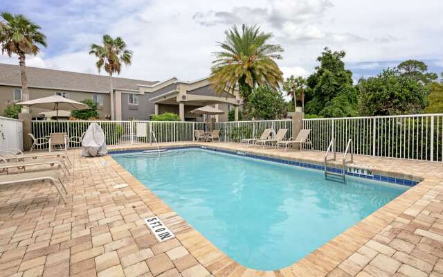 Best Western Edgewater Inn