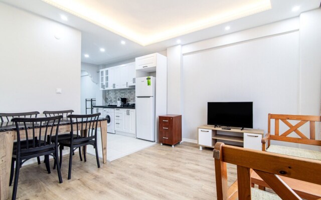 Modern Flat Close to Osmanbey Metro Station