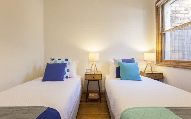 Boutique Stays - Gladstone Cottage, South Melbourne