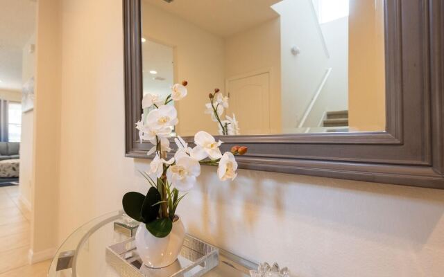 8032osc-solterra Resort