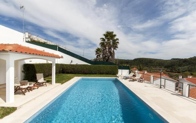 Beachouse - Surf, Bed & Breakfast