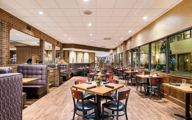 Clarion Inn Garden City