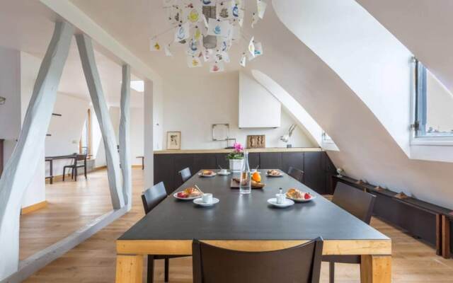 Sumptuous Apartment in the Heart of Paris !