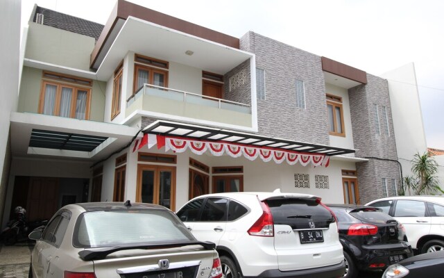 Airy Eco Kebon Jeruk Kelapa Dua Raya 5 Jakarta