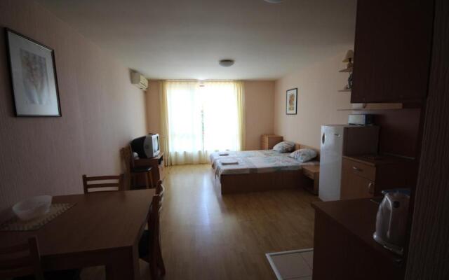 Vadim Apartments in Panorama Beach Vigo Nessebar