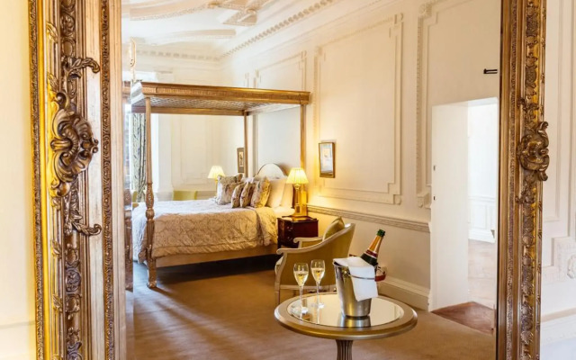 Rushton Hall Hotel & SPA