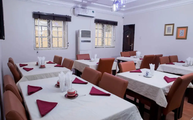 Meritz Hotels & Suites