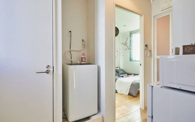 Happy Train Shinjuku Yoyogi Japanese Modern Room