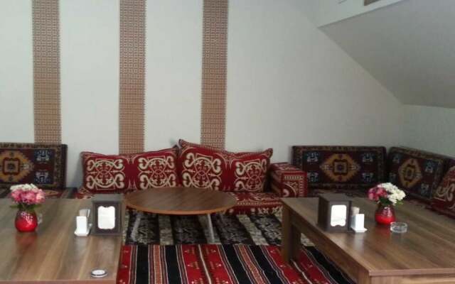 Work & Home Hotel Suites
