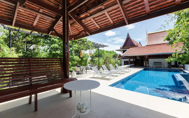 ModernTraditional4Bedroom PoolVilla T70