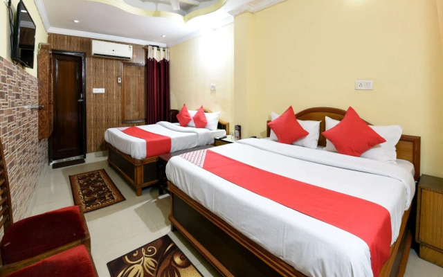 OYO 19541 Hotel Jammu Palace