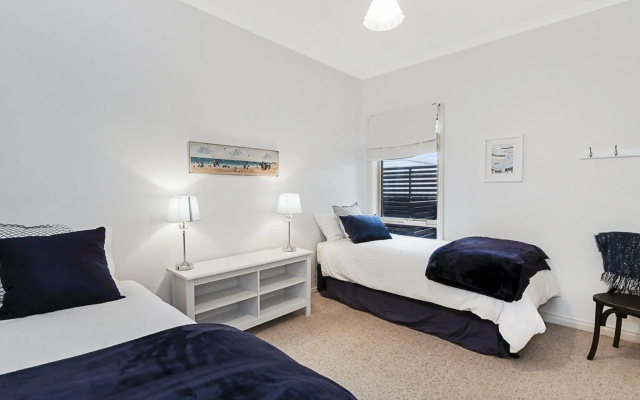 Guildford Cottage – Guest Rooms – Port Fairy