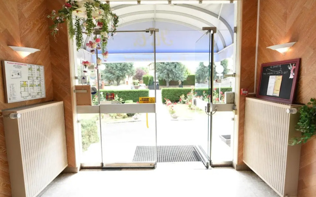 Hotel Continental - Contact Hotel