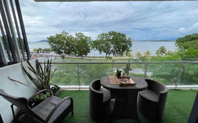 Heaven in city with full seaview 2 cozy BR BAY 21