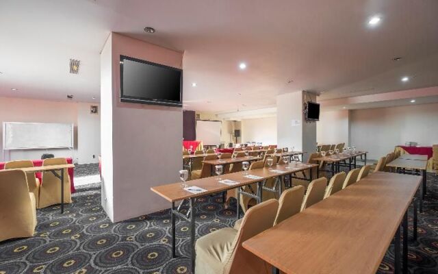 OYO 635 Lynt Hotel Makassar