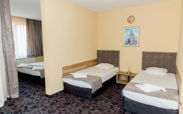 Hotel Prestige