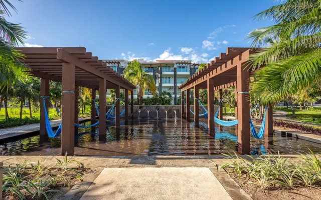 Casa Lanai 4 Bedroom Condo by RedAwning