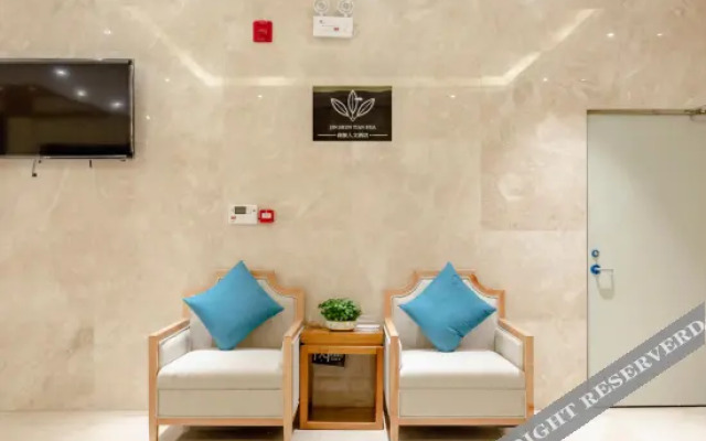 JINSHUNTIANHUA Hotel (Qujing Wanda Plaza)