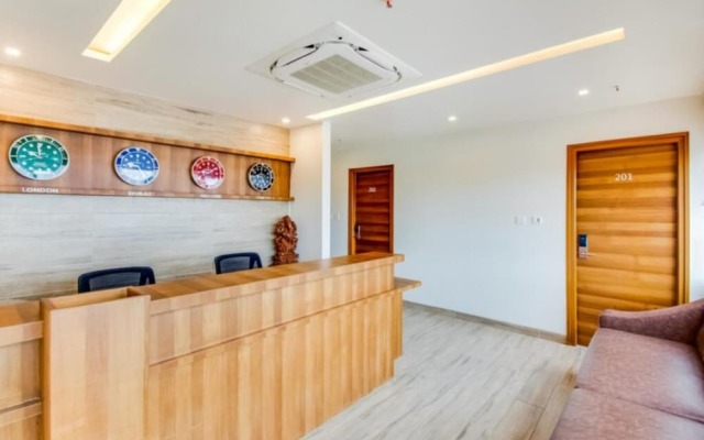 Capital O 62639 Inn The Centre