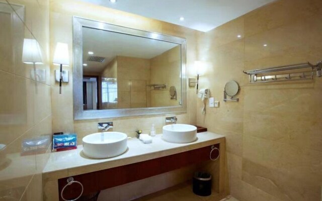 Yiyang Huatian Hotel