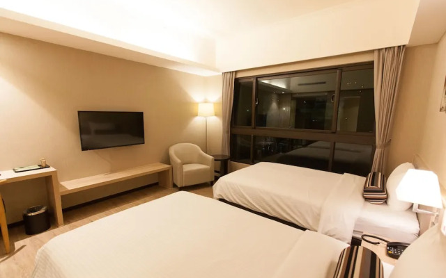 F Hotel Chipen