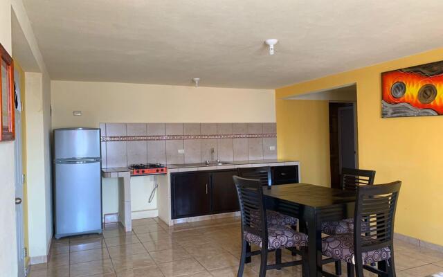 Hotel & Suites Cerro Rojo