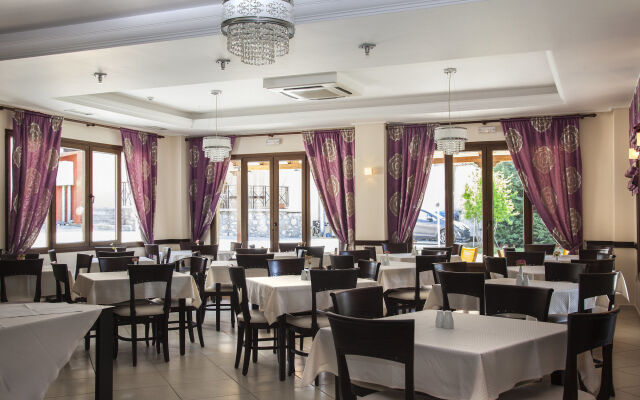Meteoritis Hotel