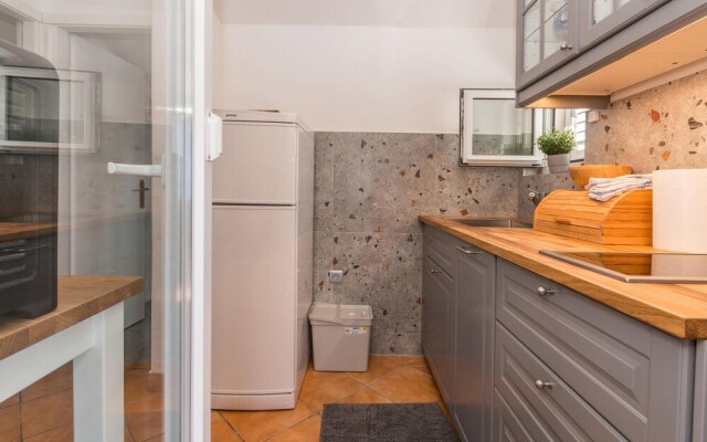 Amazing Home in Zdrelac With Wifi and 3 Bedrooms