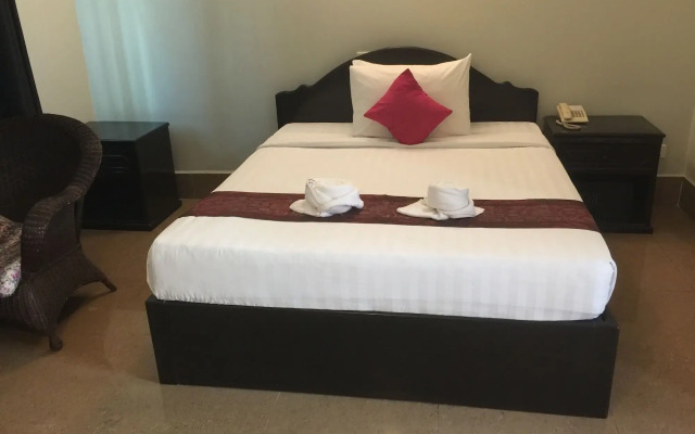 Central Night Hotel