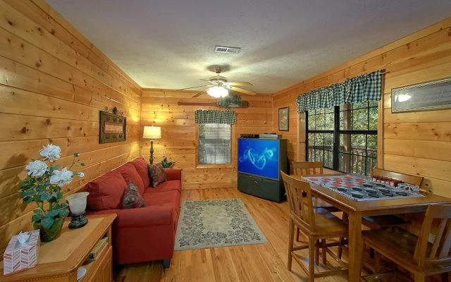 Sweet Mountain Laurel 403 - Four Bedroom Cabin