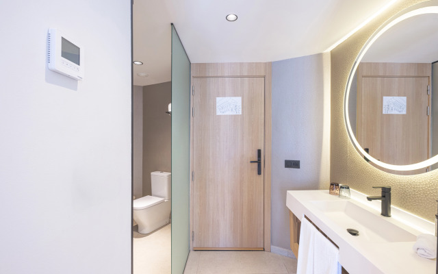 Отель MYND Adeje