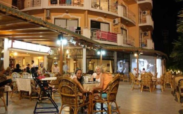 Mutlu Apart