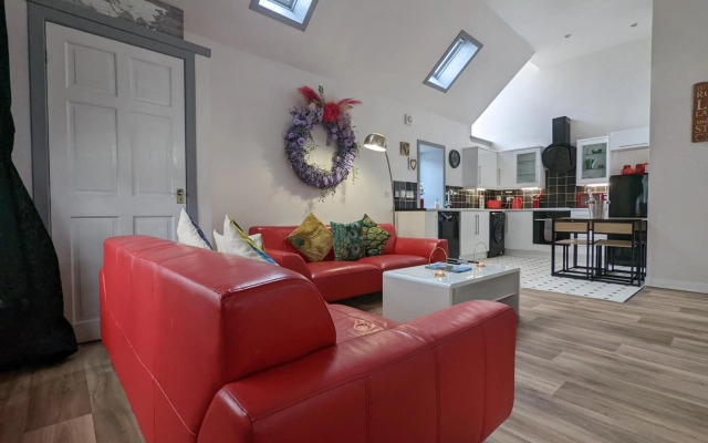 Doocot At Bonnyside House