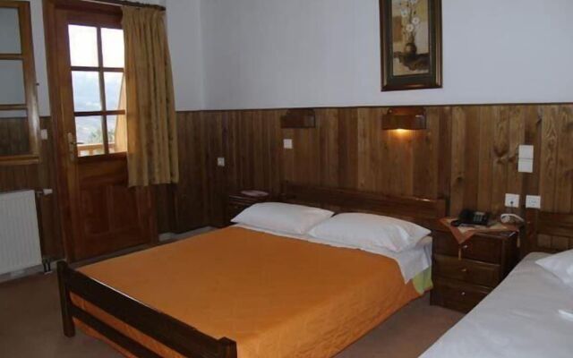 Hotel Anax