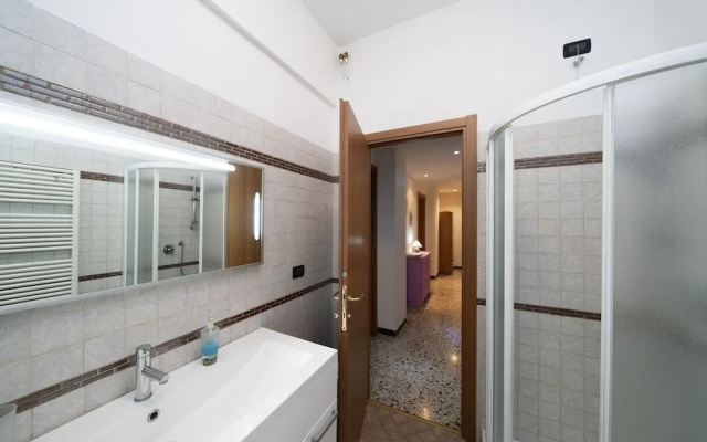 Lia Rooms 3