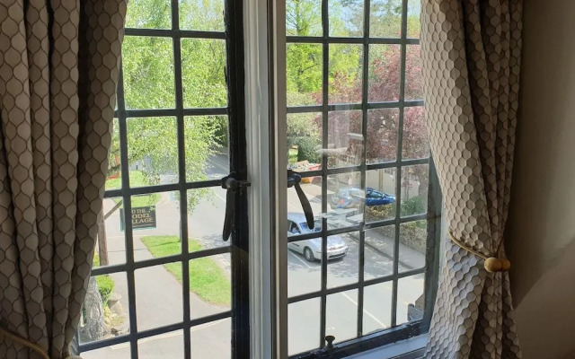 The Old New Inn