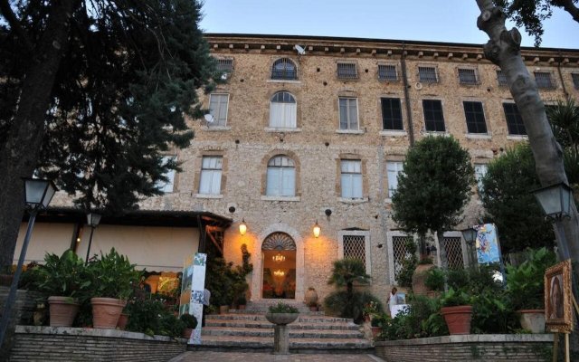 Hotel Il Cavalier D'Arpino