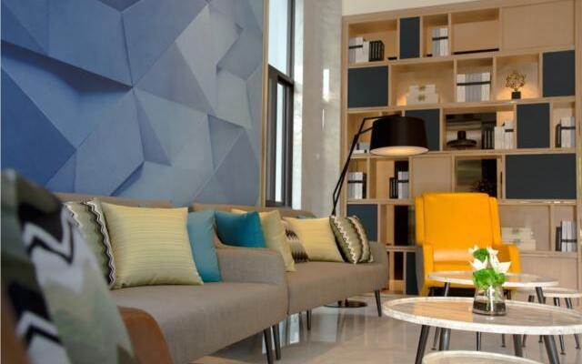 Echarm Hotel Kunming Haitun Road Economic Management College